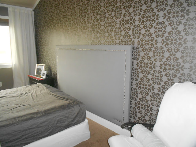 headboard 11