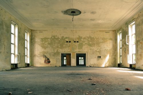  A run-down house