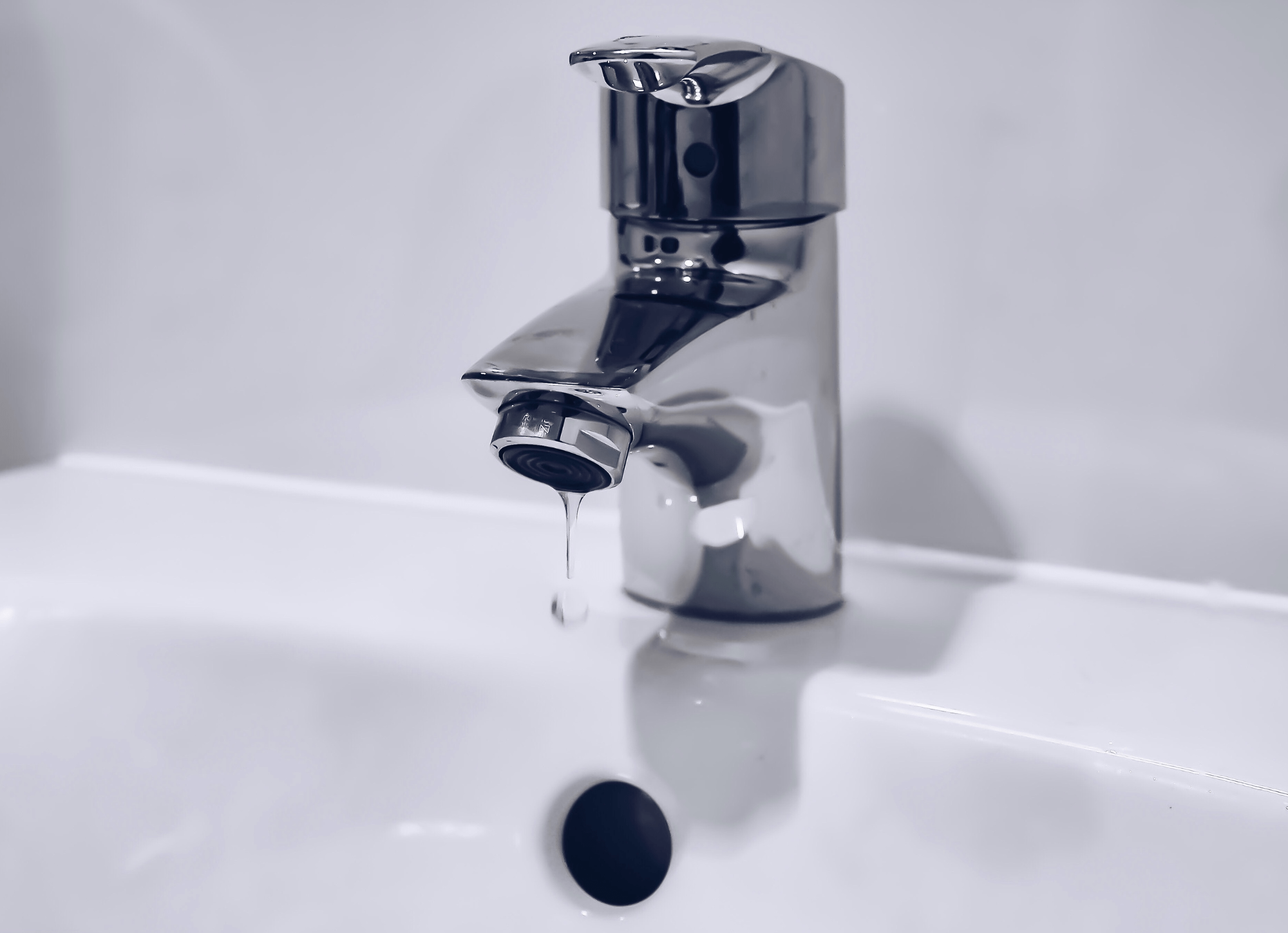 leaking sink faucet