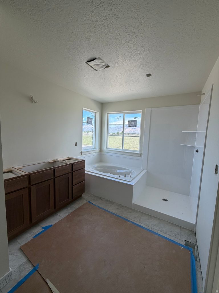 Cordova Primary Bath